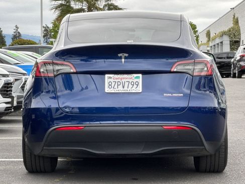 Used 2022 Tesla Model Y Performance AWD/4WD image 6