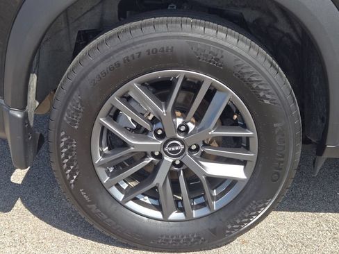 Used 2026 Nissan Rogue S FWD image 11