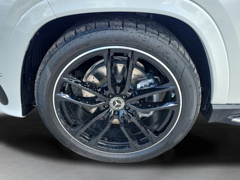 New 2026 Mercedes-Benz GLS 580 4MATIC image 31