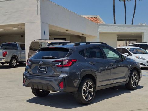 Used 2024 Subaru Crosstrek 2.0i Premium w/ Crosstrek Mirror Package AWD/4WD image 5