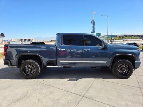 Certified 2024 Chevrolet Silverado 2500 High Country w/ High Country Premium Package AWD/4WD image 7