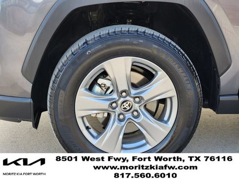 Used 2025 Toyota RAV4 LE AWD/4WD image 9