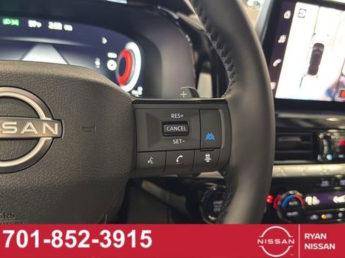 New 2026 Nissan Pathfinder Platinum image 28