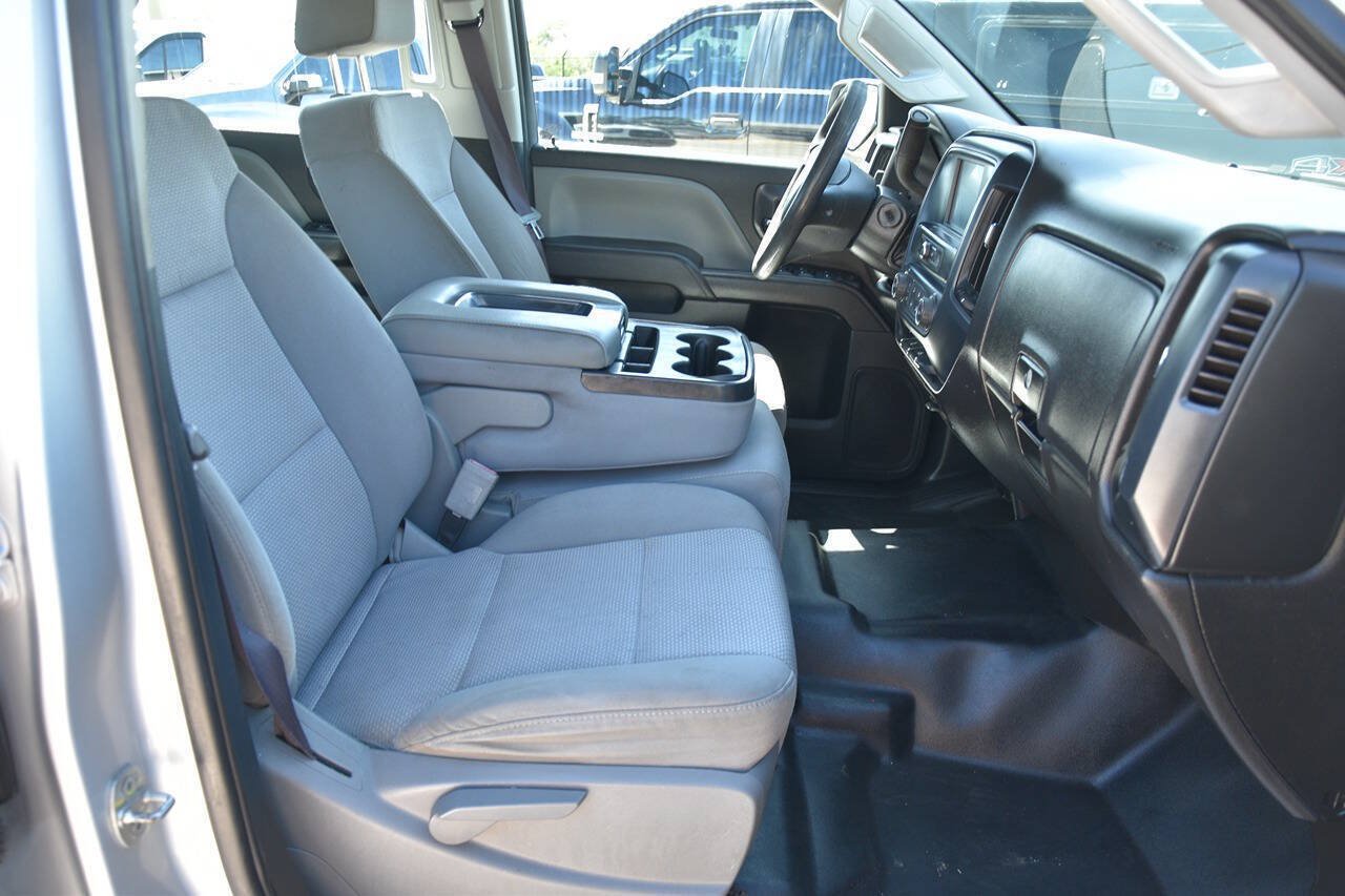 Used 2017 Chevrolet Silverado 2500 W/T w/ WT Fleet Convenience Package RWD image 9