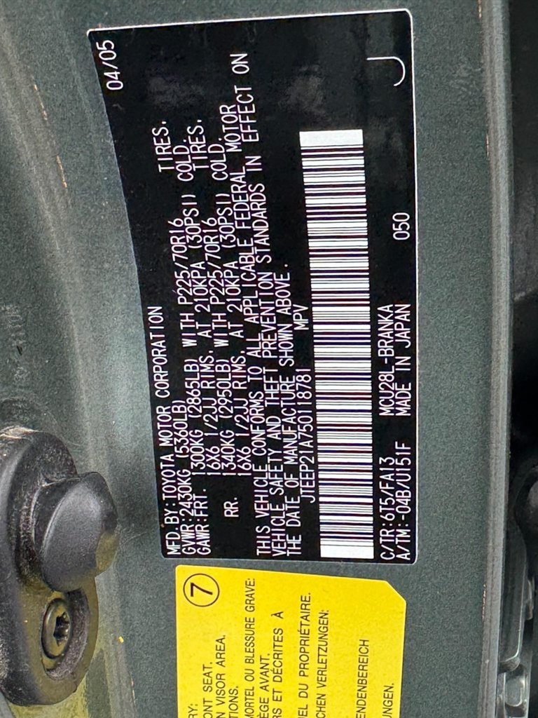 Used 2005 Toyota Highlander 4WD V6 w/ Towing Prep Pkg image 28