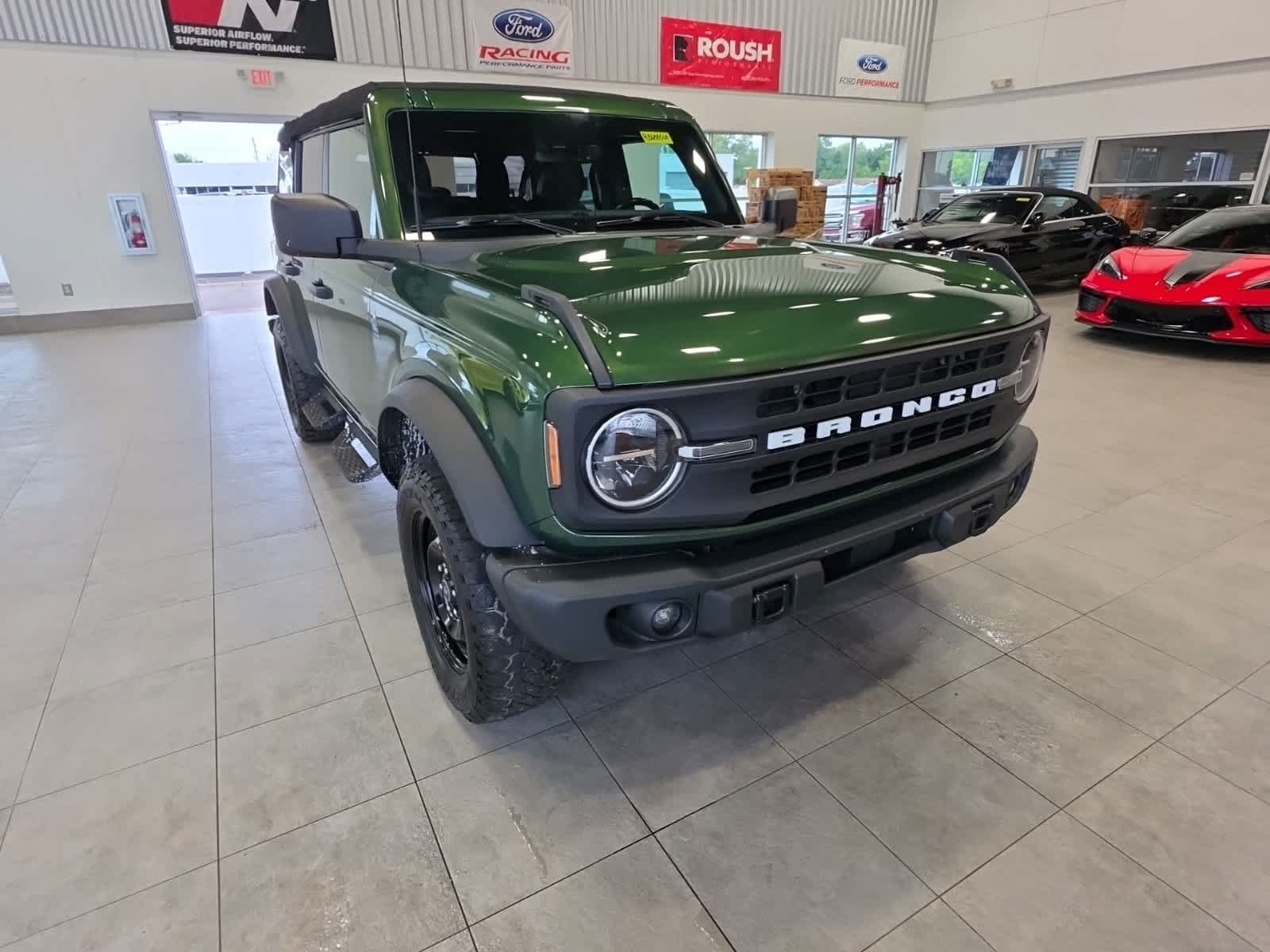 Certified 2023 Ford Bronco Black Diamond AWD/4WD image 4
