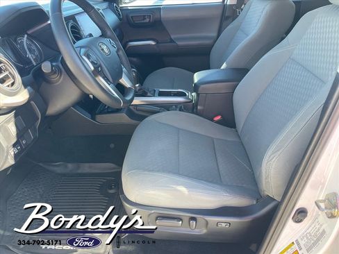 Used 2020 Toyota Tacoma 4x4 Double Cab image 10
