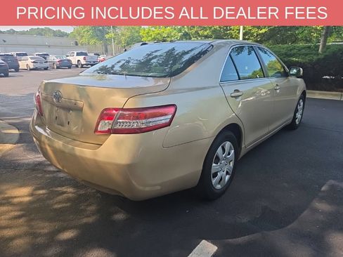 Used 2011 Toyota Camry FWD image 10