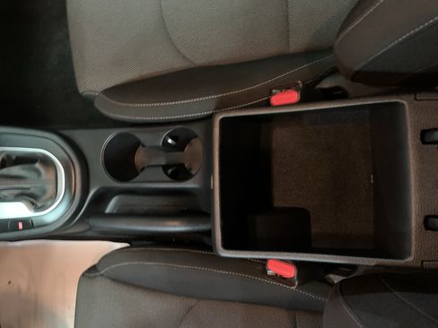 Used 2023 Kia Forte LXS image 16