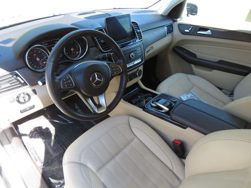 Used 2018 Mercedes-Benz GLE 350 4MATIC image 11