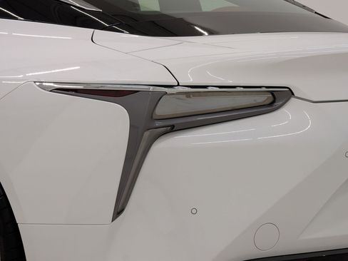 Used 2023 Lexus LC 500 Coupe w/ Performance Package image 14