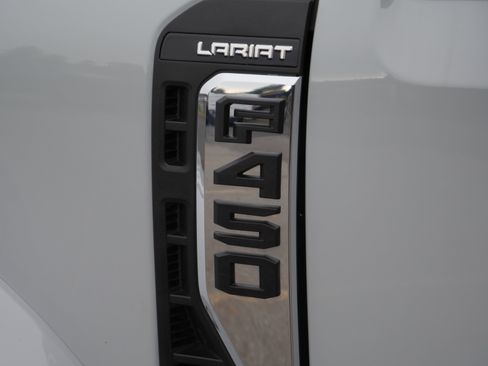 Certified 2025 Ford F450 Lariat image 20
