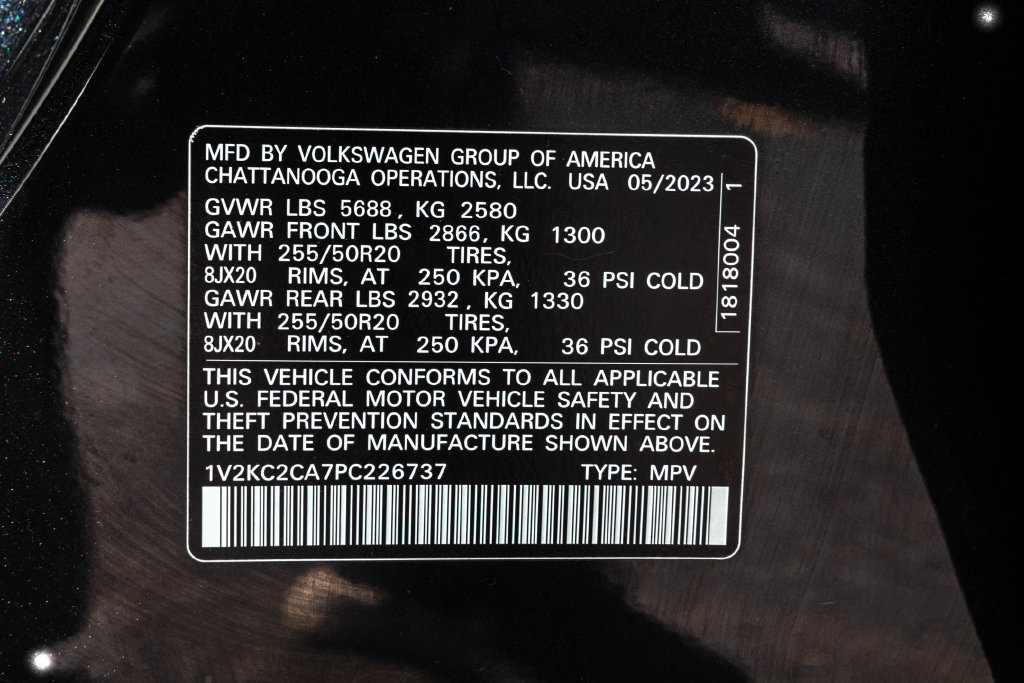 Certified 2023 Volkswagen Atlas Cross Sport SE w/ Panoramic Sunroof Package AWD/4WD image 37