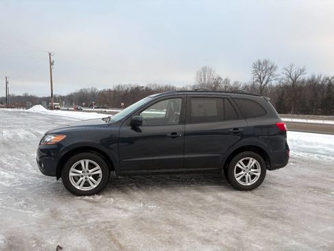 Used 2010 Hyundai Santa Fe SE w/ Premium Pkg 3 image 4