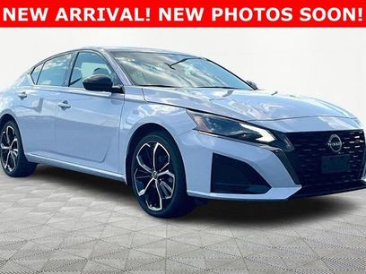 Used 2024 Nissan Altima 2.5 SR