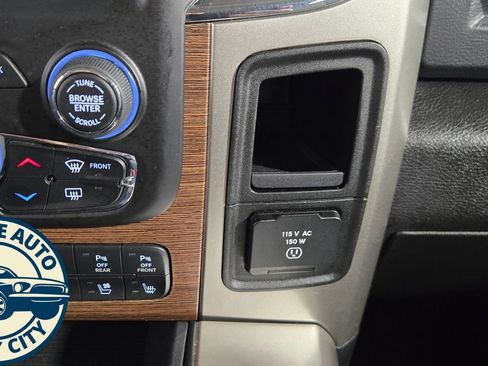 Used 2018 RAM 1500 Laramie w/ Convenience Group image 21