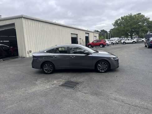 New 2026 Nissan Sentra SL FWD image 4