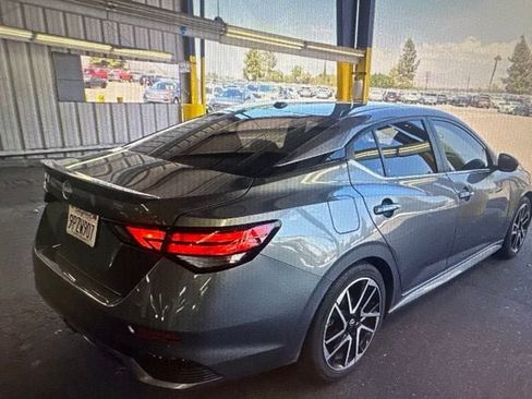 Certified 2025 Nissan Sentra SR FWD image 7