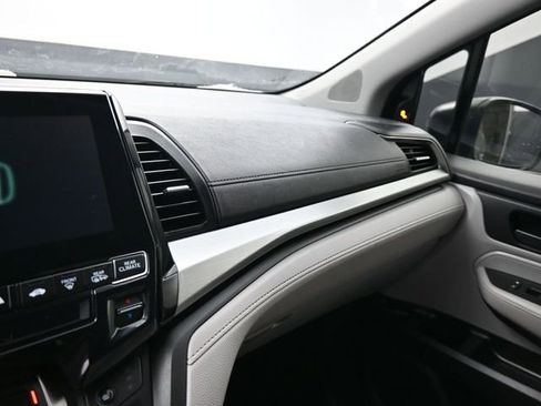 Used 2018 Honda Odyssey EX-L image 22