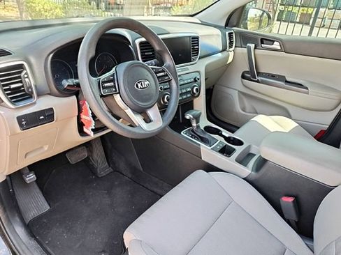 Used 2022 Kia Sportage LX FWD image 18