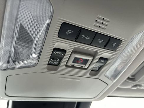 Used 2022 Toyota RAV4 XLE image 26