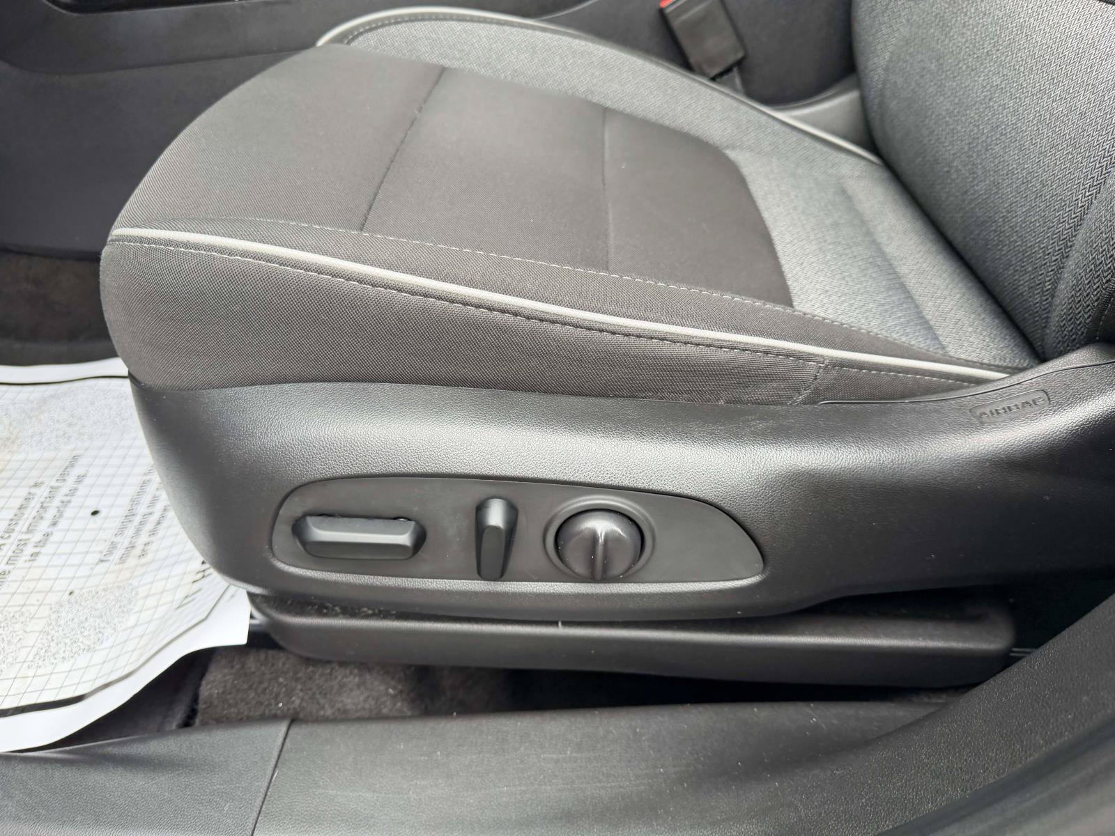 Certified 2022 Chevrolet TrailBlazer LT w/ Confidence II Package FWD image 18
