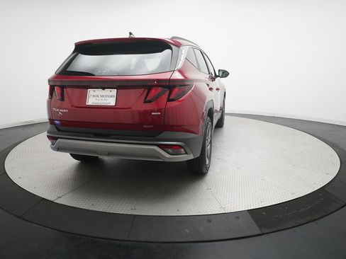 Used 2025 Hyundai Tucson SEL AWD/4WD image 13
