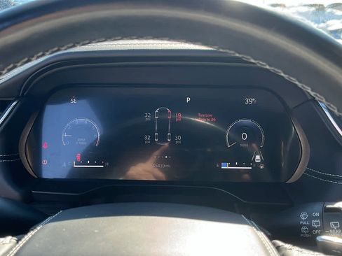 Used 2022 Jeep Grand Cherokee L Overland w/ Luxury Tech Group IV image 15