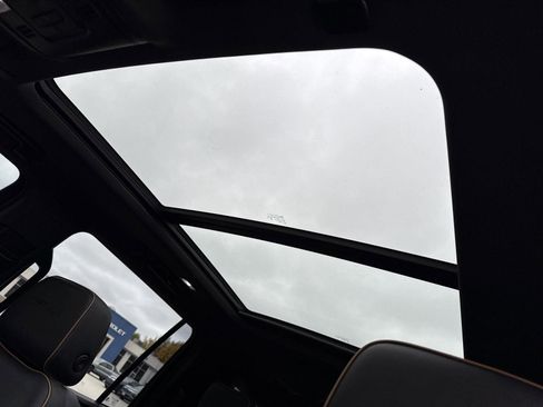 Used 2023 GMC Yukon XL AT4 w/ Technology Package image 26