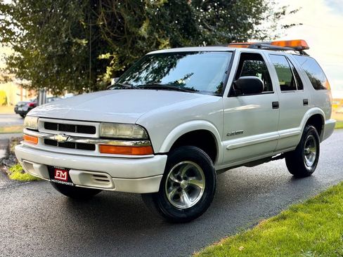 Used 2004 Chevrolet Blazer LS w/ Preferred Equipment Group image 1