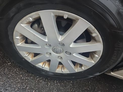 Used 2016 Chrysler Town & Country Touring w/ Driver Convenience Group image 21