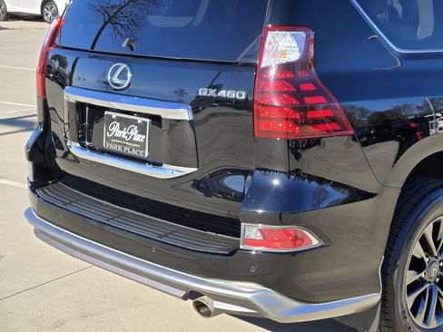 Used 2018 Lexus GX 460 Luxury image 15