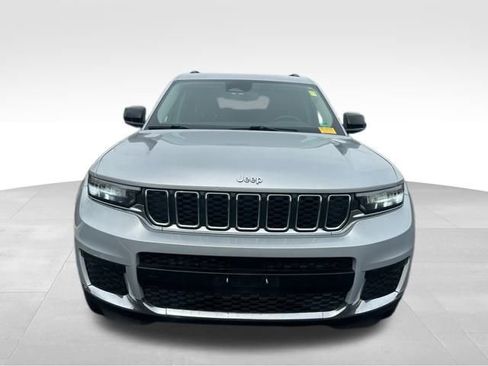 Used 2023 Jeep Grand Cherokee L Laredo image 11