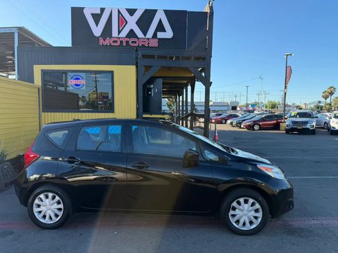 Used 2016 Nissan Versa Note SV FWD image 4