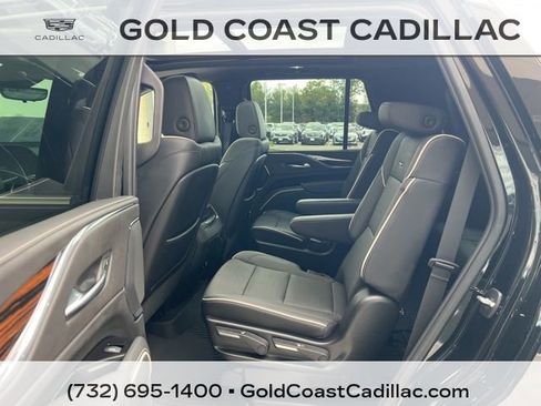 Certified 2024 Cadillac Escalade Premium Luxury w/ LPO, Floor Liner Package AWD/4WD image 19