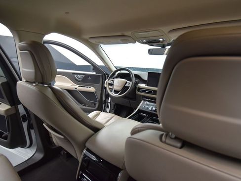 Used 2020 Lincoln Aviator Reserve w/ Elements Package Plus image 19