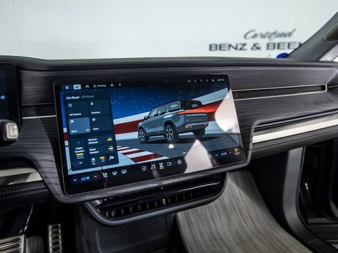 Used 2023 Rivian R1S Adventure image 41