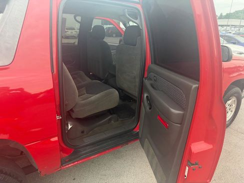 Used 2004 Chevrolet Avalanche 2WD image 13