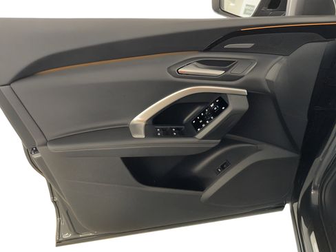 Used 2025 Audi Q5 Premium Plus w/ Premium Plus image 14