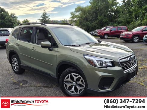 Used 2020 Subaru Forester Premium AWD/4WD image 1