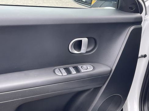 Certified 2024 Hyundai Ioniq 5 SEL RWD image 17