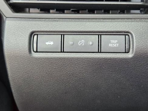 Used 2020 Nissan Altima 2.5 SR FWD image 30