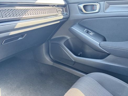 Certified 2025 Honda Civic LX image 31