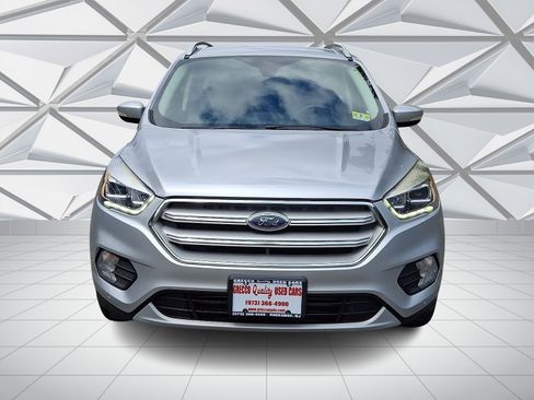 Used 2019 Ford Escape Titanium AWD/4WD image 3