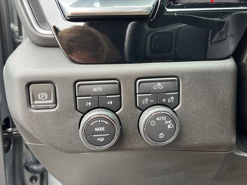 Used 2024 Chevrolet Silverado 1500 LT image 14