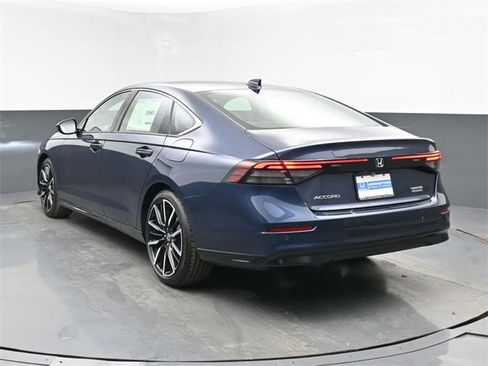 New 2025 Honda Accord Touring image 7