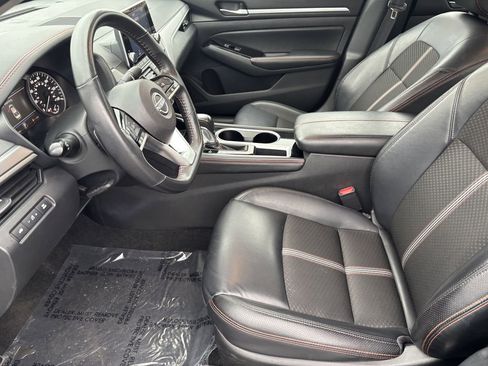 Used 2024 Nissan Altima 2.5 SR image 13
