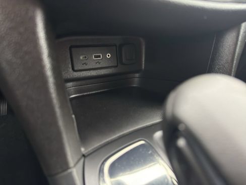 Certified 2023 Chevrolet Equinox RS FWD image 20