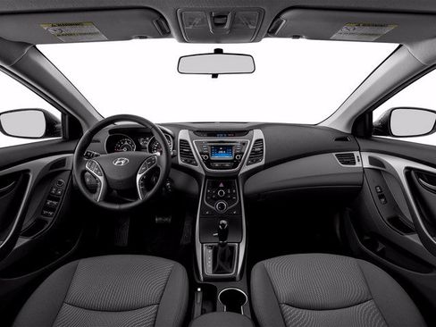 Used 2016 Hyundai Elantra SE w/ Option Group 02 FWD image 10