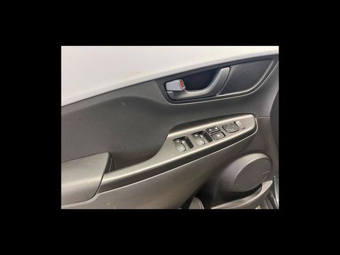 Used 2021 Hyundai Kona SEL Plus AWD/4WD image 12